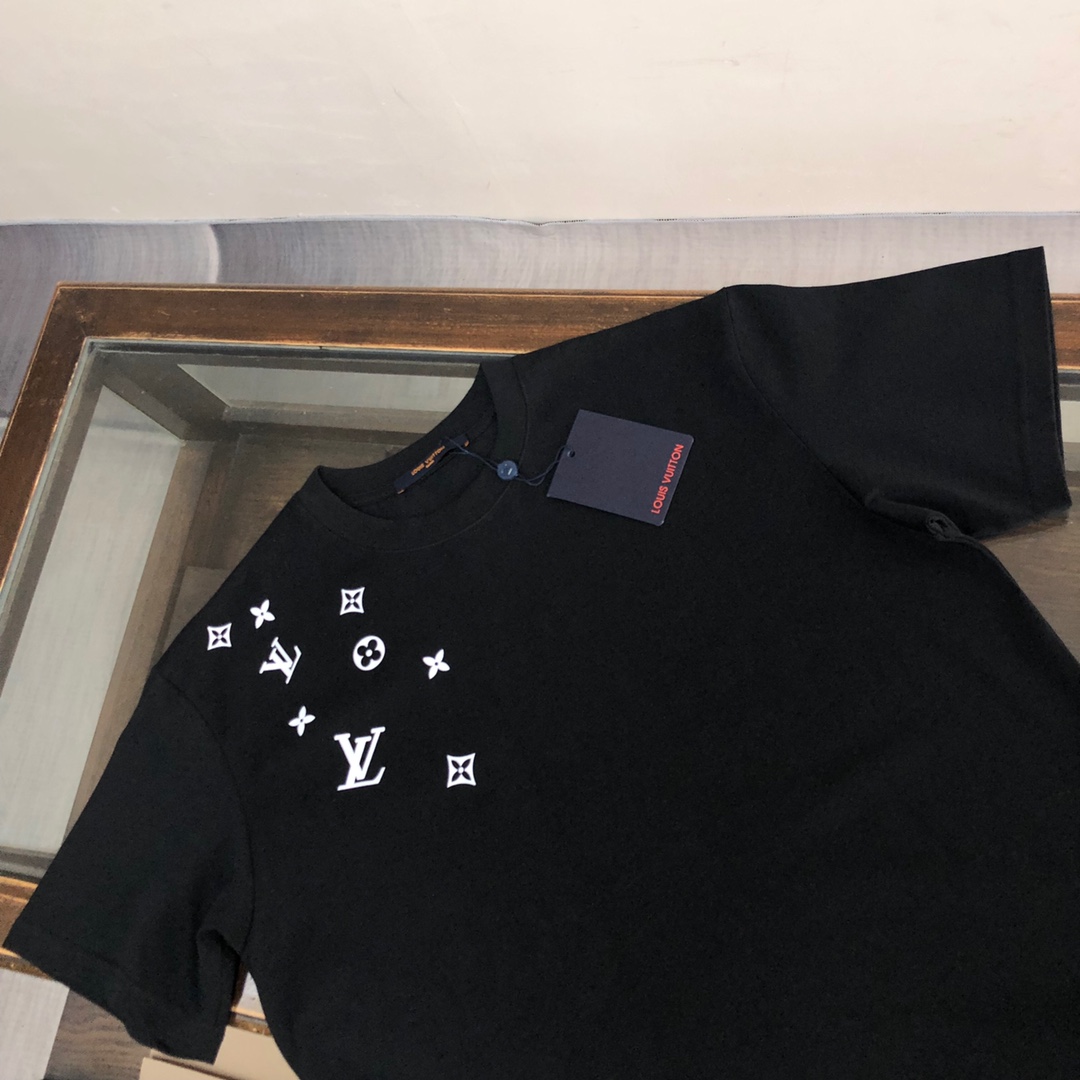 【LOUIS VUITTON旗艦店】ルイヴィトン 半袖Tシャツ ご好評に付き再入荷！
