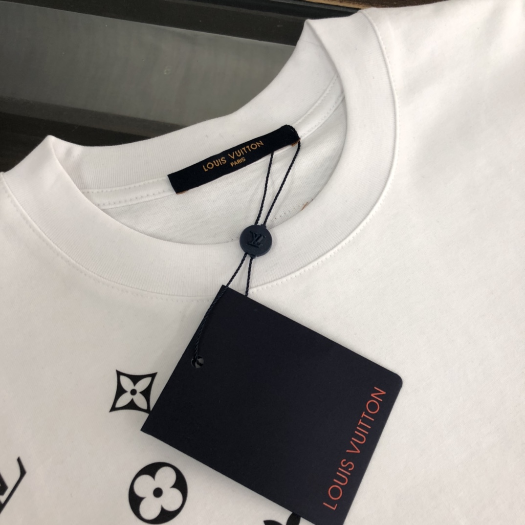 【LOUIS VUITTON旗艦店】ルイヴィトン 半袖Tシャツ ご好評に付き再入荷！