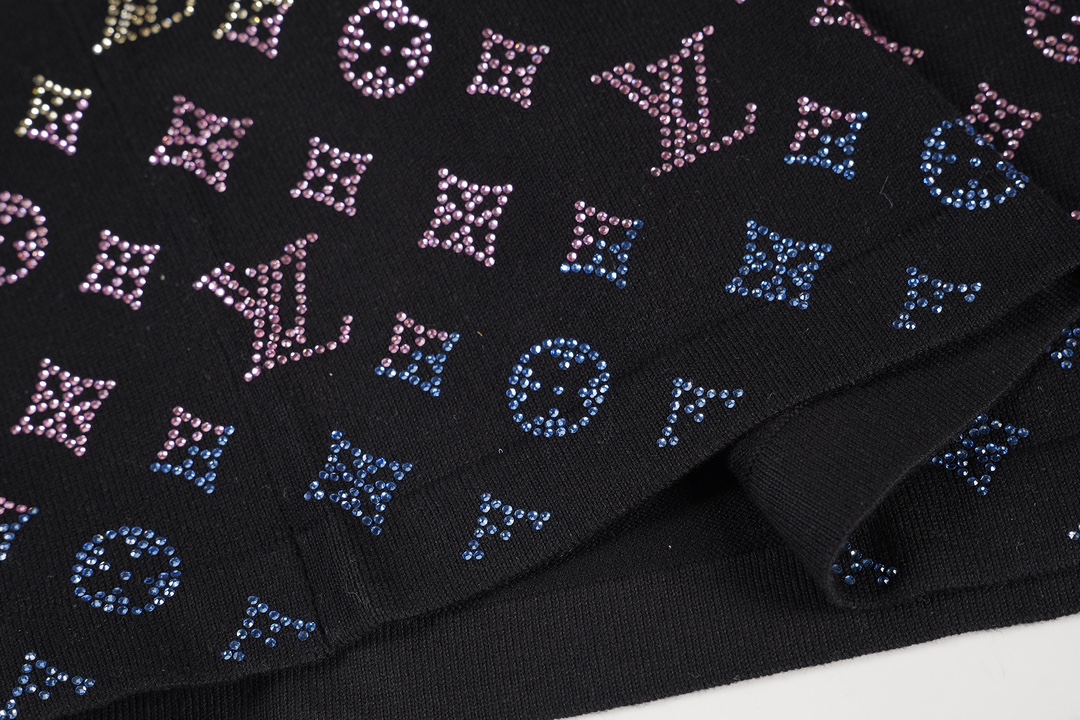 【LOUIS VUITTON】ルイヴィトン 半袖Tシャツ 男女兼用、ご好評に付き再入荷！