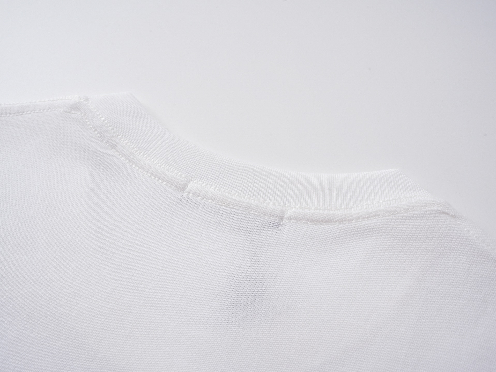 【CHROME HEARTS】（クロムハーツ）半袖Tシャツ、ご好評に付き再入荷！