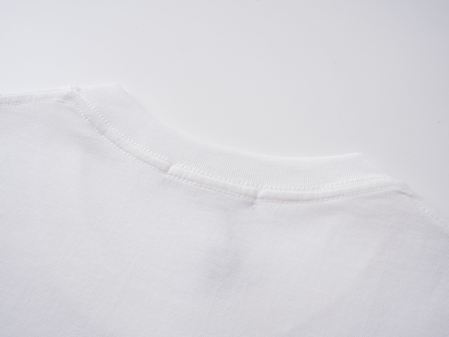 【CHROME HEARTS】（クロムハーツ）半袖Tシャツ、ご好評に付き再入荷！