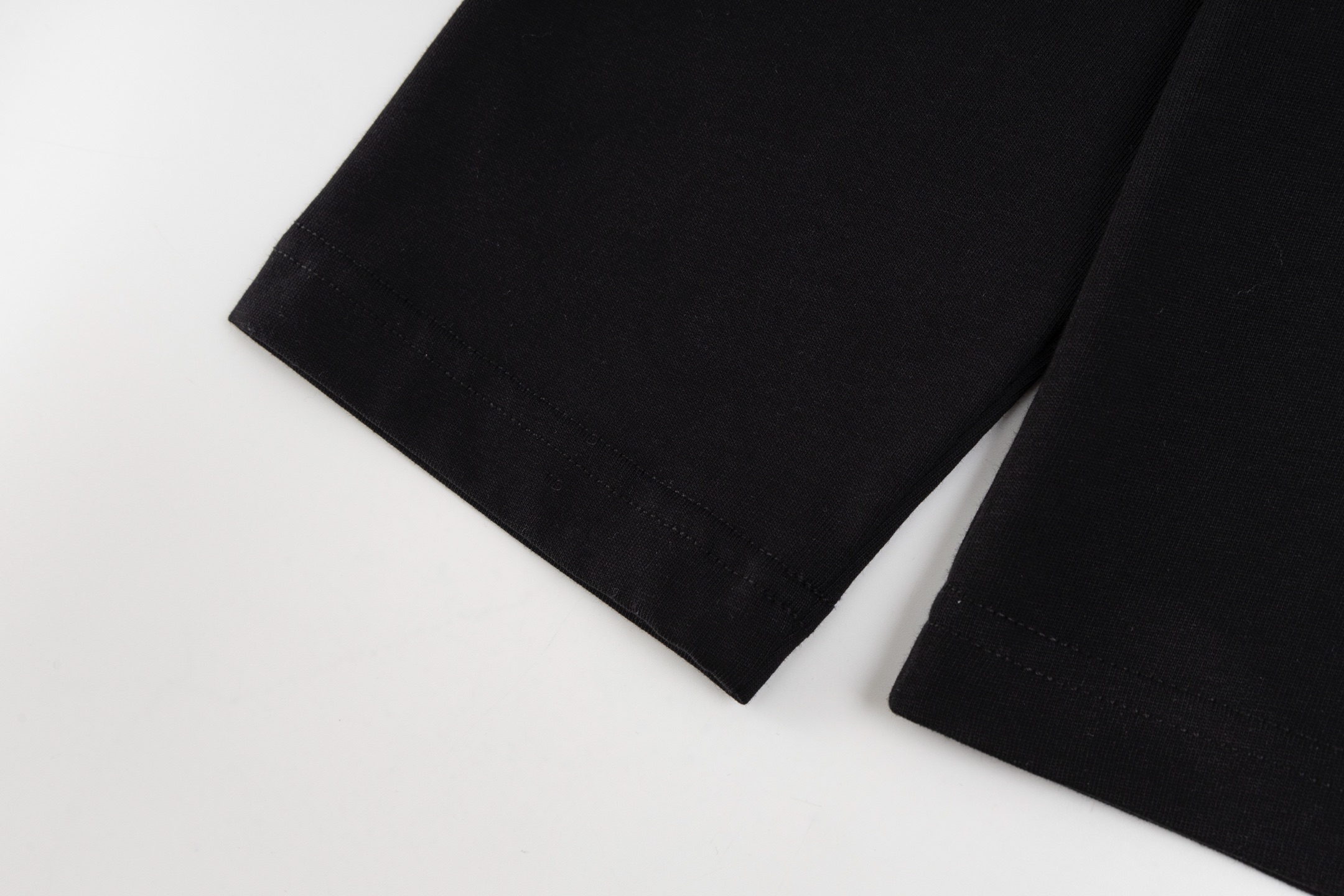 【LOUIS VUITTON】長袖 T シャツ