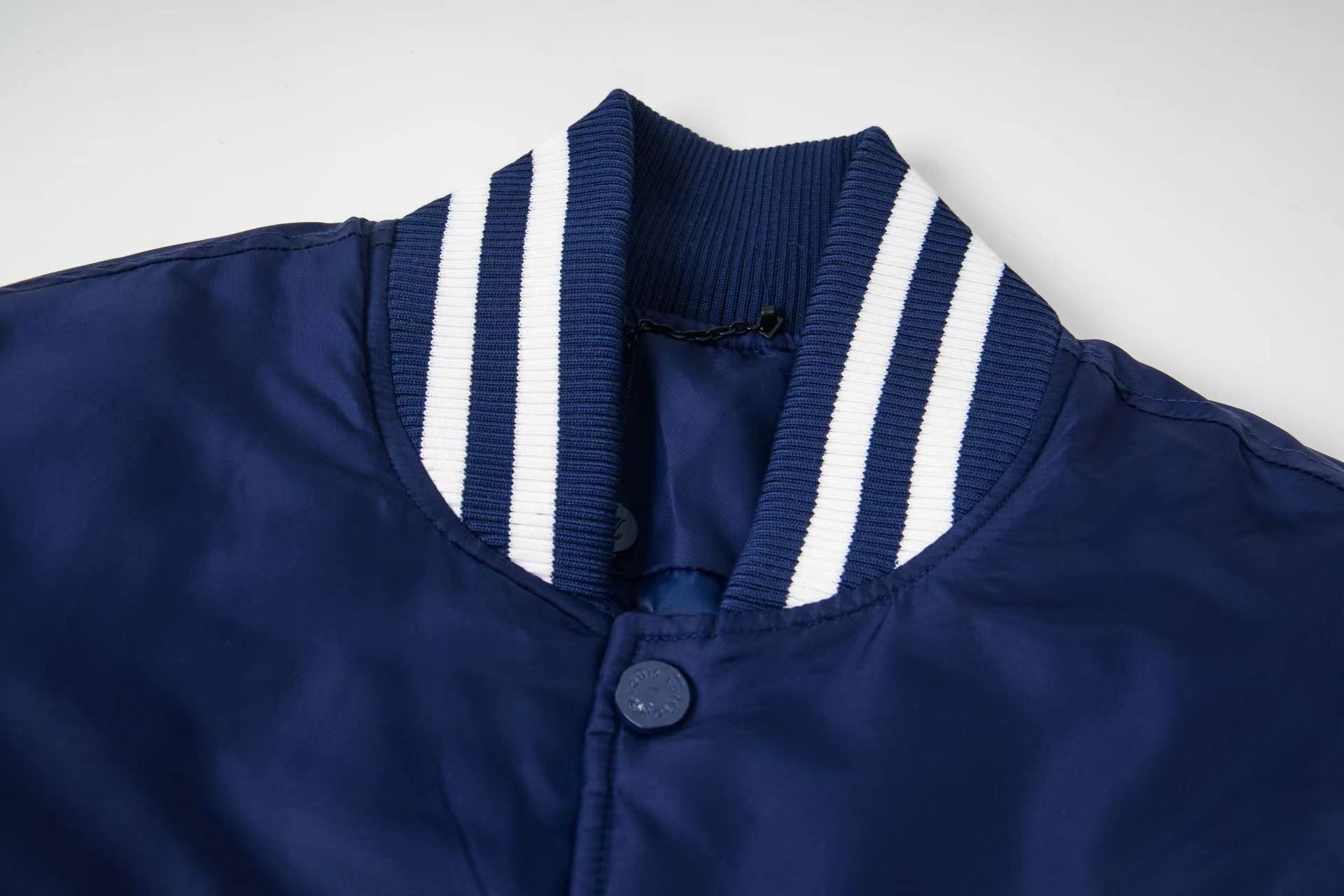 【Louis Vuitton旗艦店】ルイヴィトン 綿入りジャケット ご好評に付き再入荷！