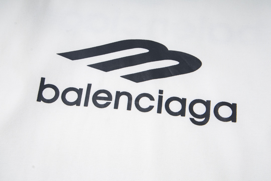 【BALENCIAGA】V ネック長袖 T シャツ