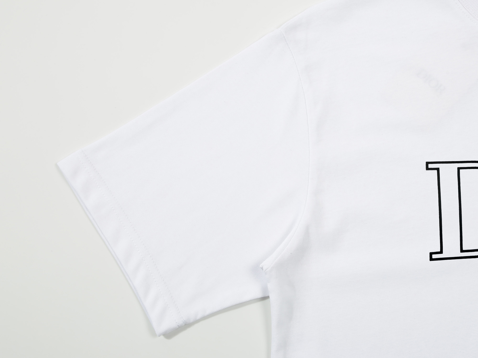 【DIOR旗艦店】ディオール 半袖Tシャツ ご好評に付き再入荷！