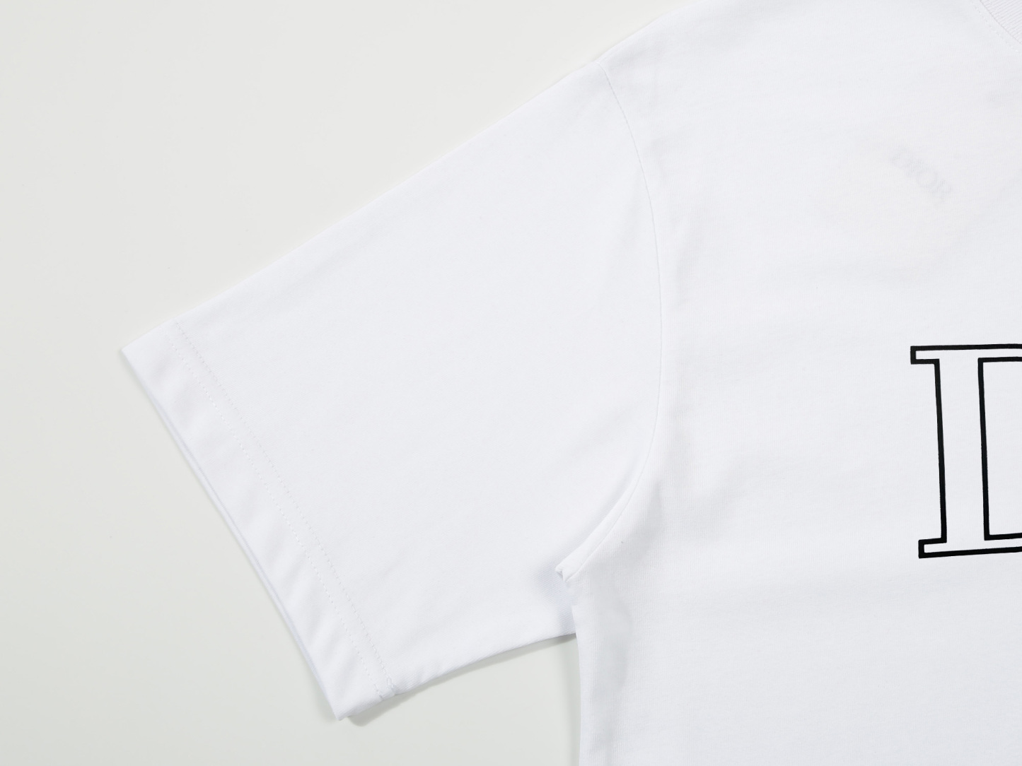 【DIOR旗艦店】ディオール 半袖Tシャツ ご好評に付き再入荷！