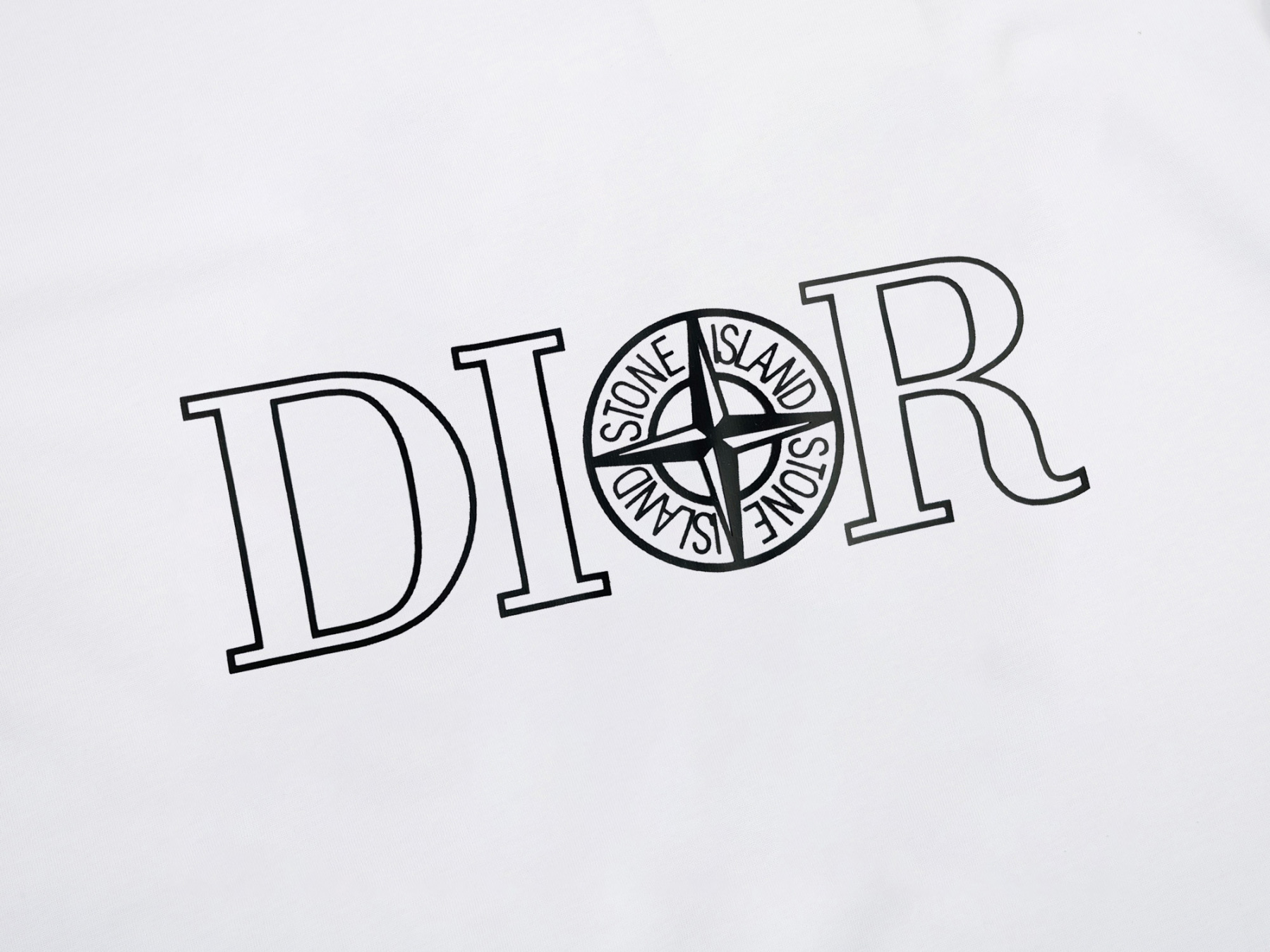 【DIOR旗艦店】ディオール 半袖Tシャツ ご好評に付き再入荷！