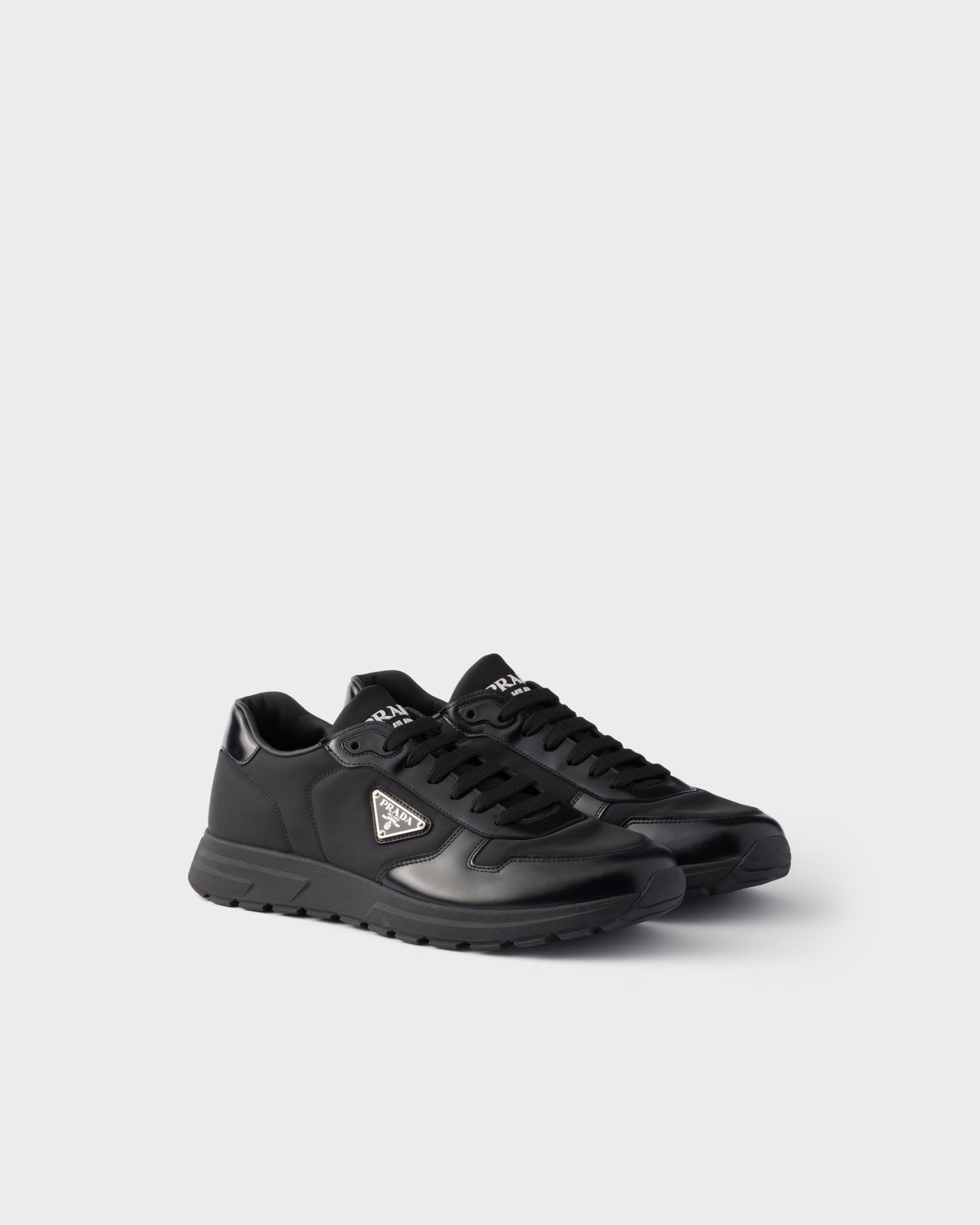 PRADA プラダ Prax01 Re-Nylon スニーカー 