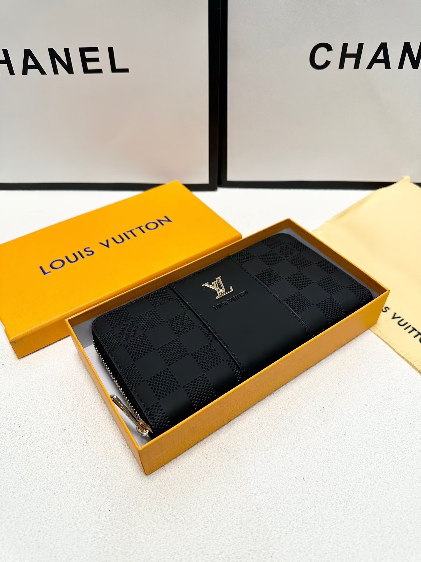 Louis Vuitton (ルイ・ヴィトン) 財布 19*10*2.5cm-BRAND OFF