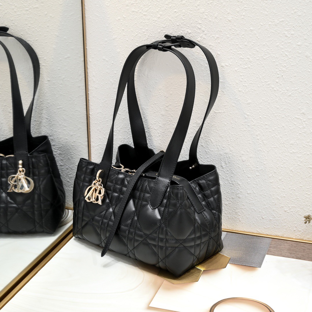【DIOR公式 旗艦店】（ディオール）Toujoursハンドバッグ 23*15*15cm-BRAND OFF