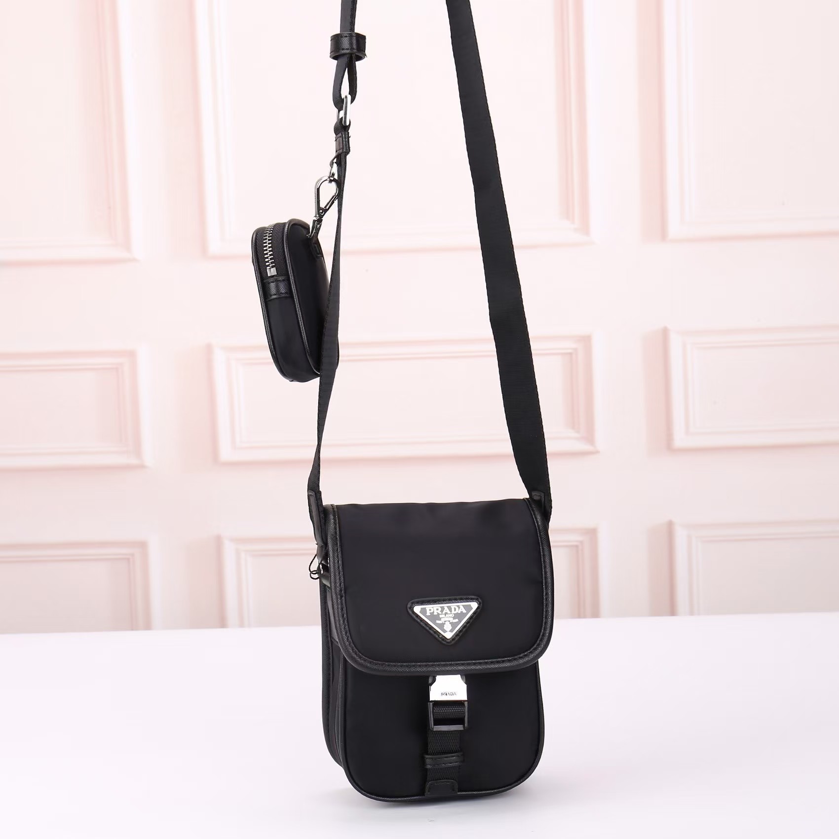 ★PRADA直営店★re-nylon携帯電話バッグ-BRAND OFF