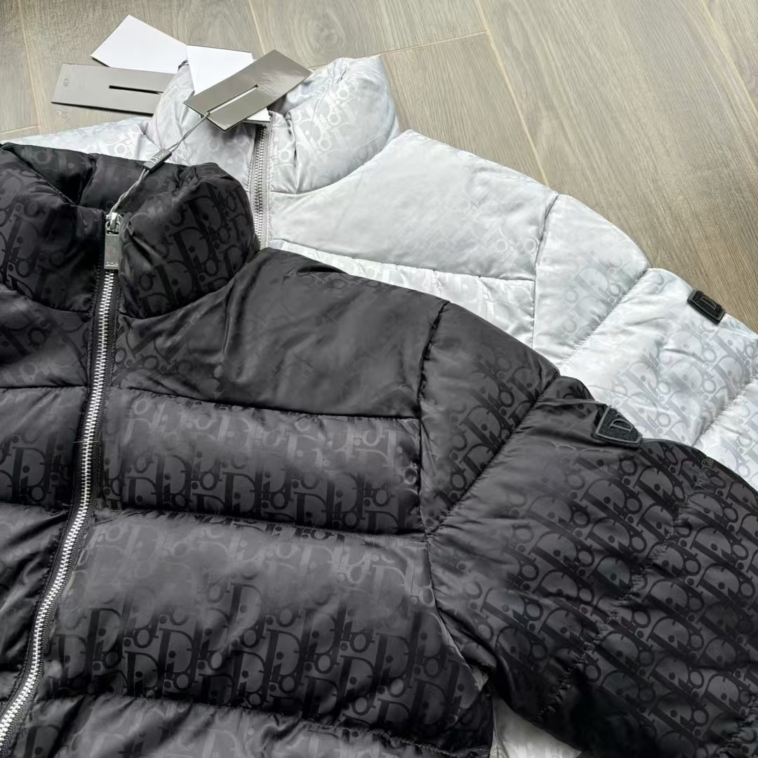 【DIOR公式 旗艦店】（ディオール ） ダウンジャケット、ご好評に付き再入荷！-BRAND OFF