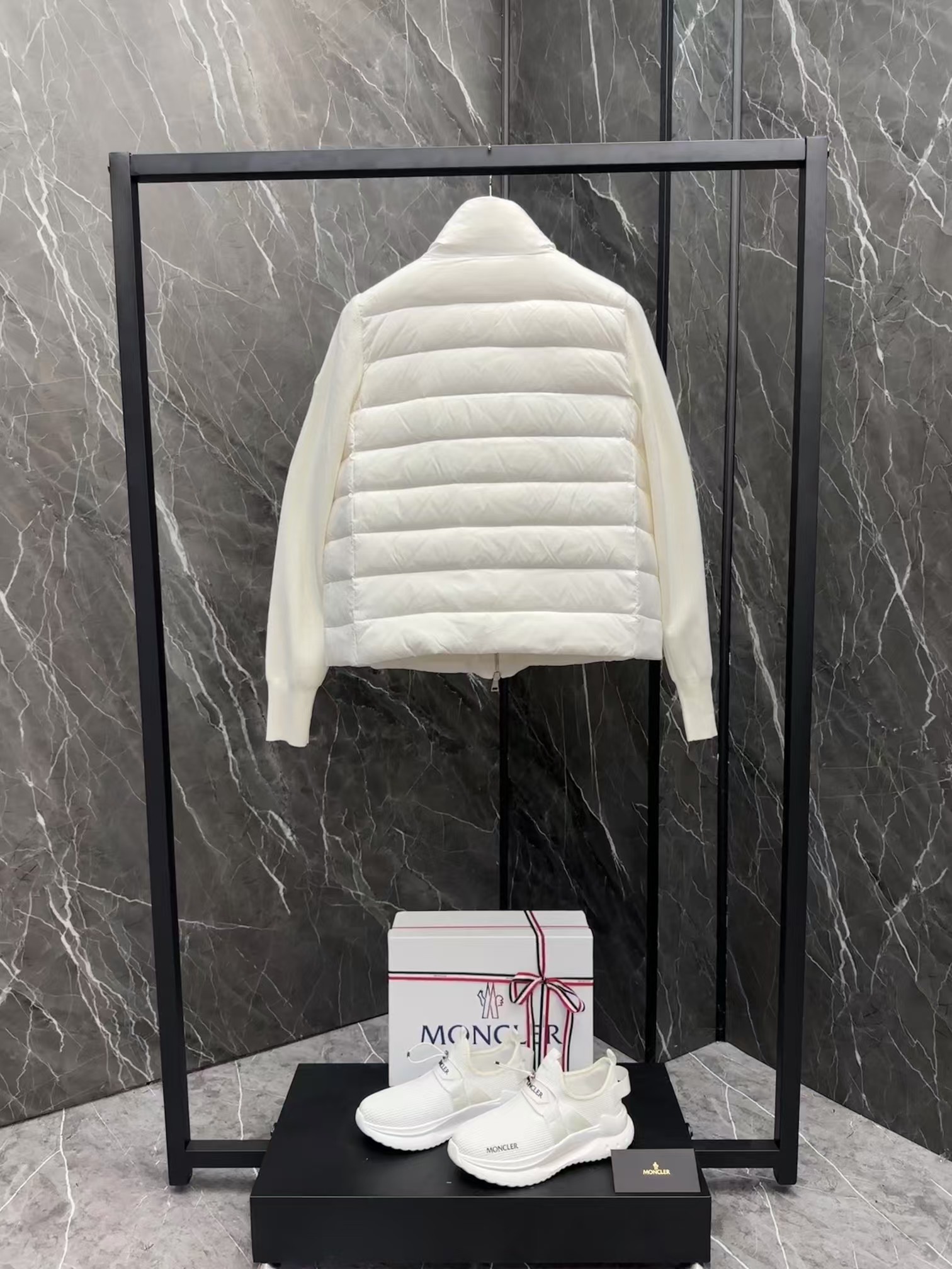 【MONCLER全国送料無料】新作数量限定予行販売モンクレールダウンジャケット-BRAND OFF
