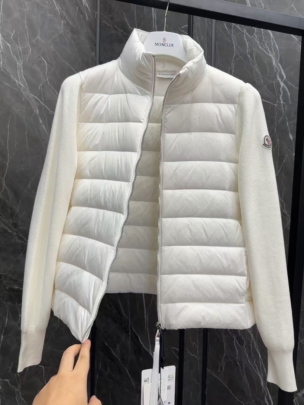 【MONCLER全国送料無料】新作数量限定予行販売モンクレールダウンジャケット-BRAND OFF