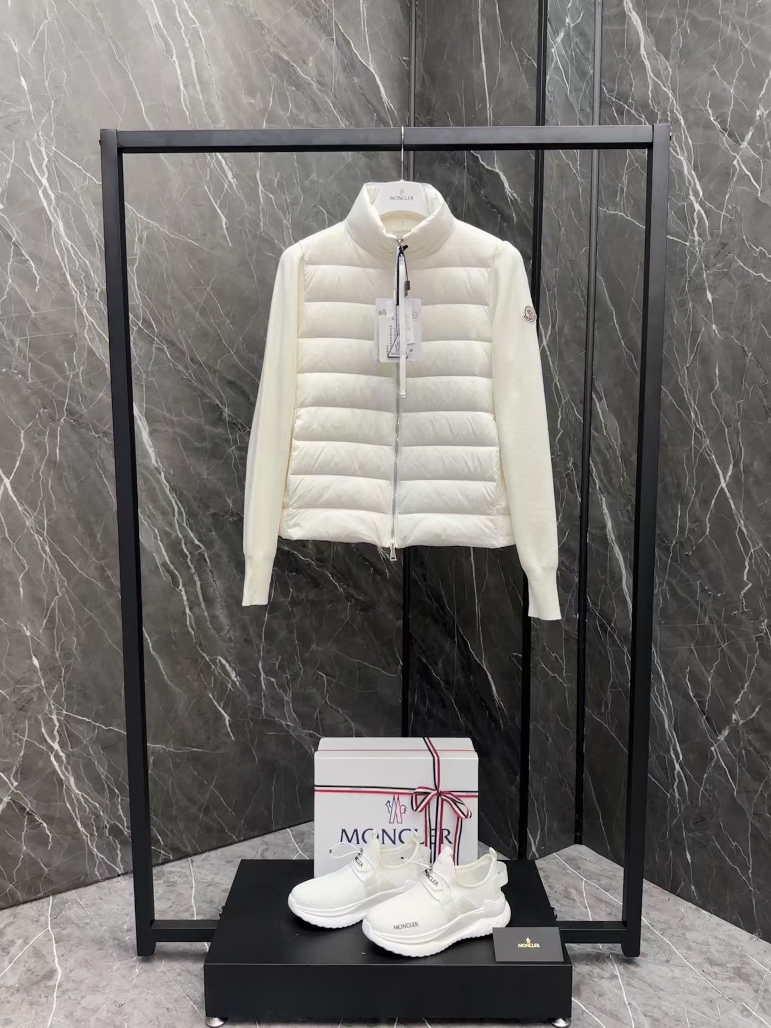 【MONCLER全国送料無料】新作数量限定予行販売モンクレールダウンジャケット-BRAND OFF