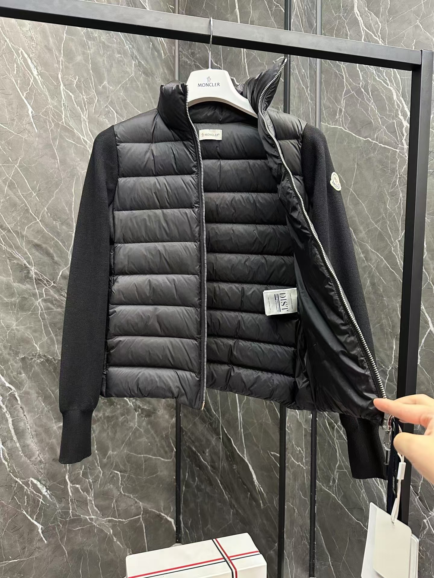 【MONCLER全国送料無料】新作数量限定予行販売モンクレールダウンジャケット-BRAND OFF
