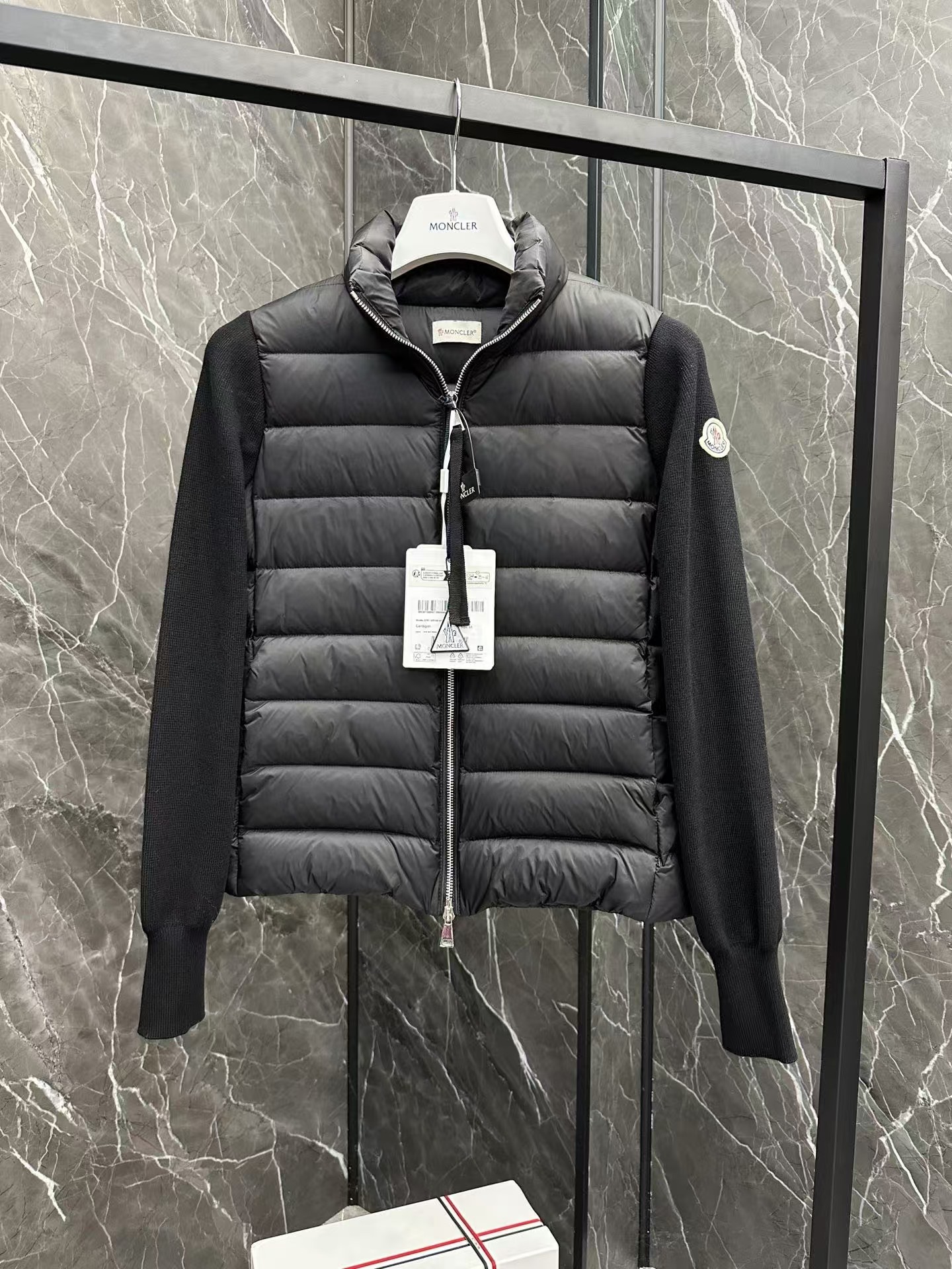 【MONCLER全国送料無料】新作数量限定予行販売モンクレールダウンジャケット-BRAND OFF