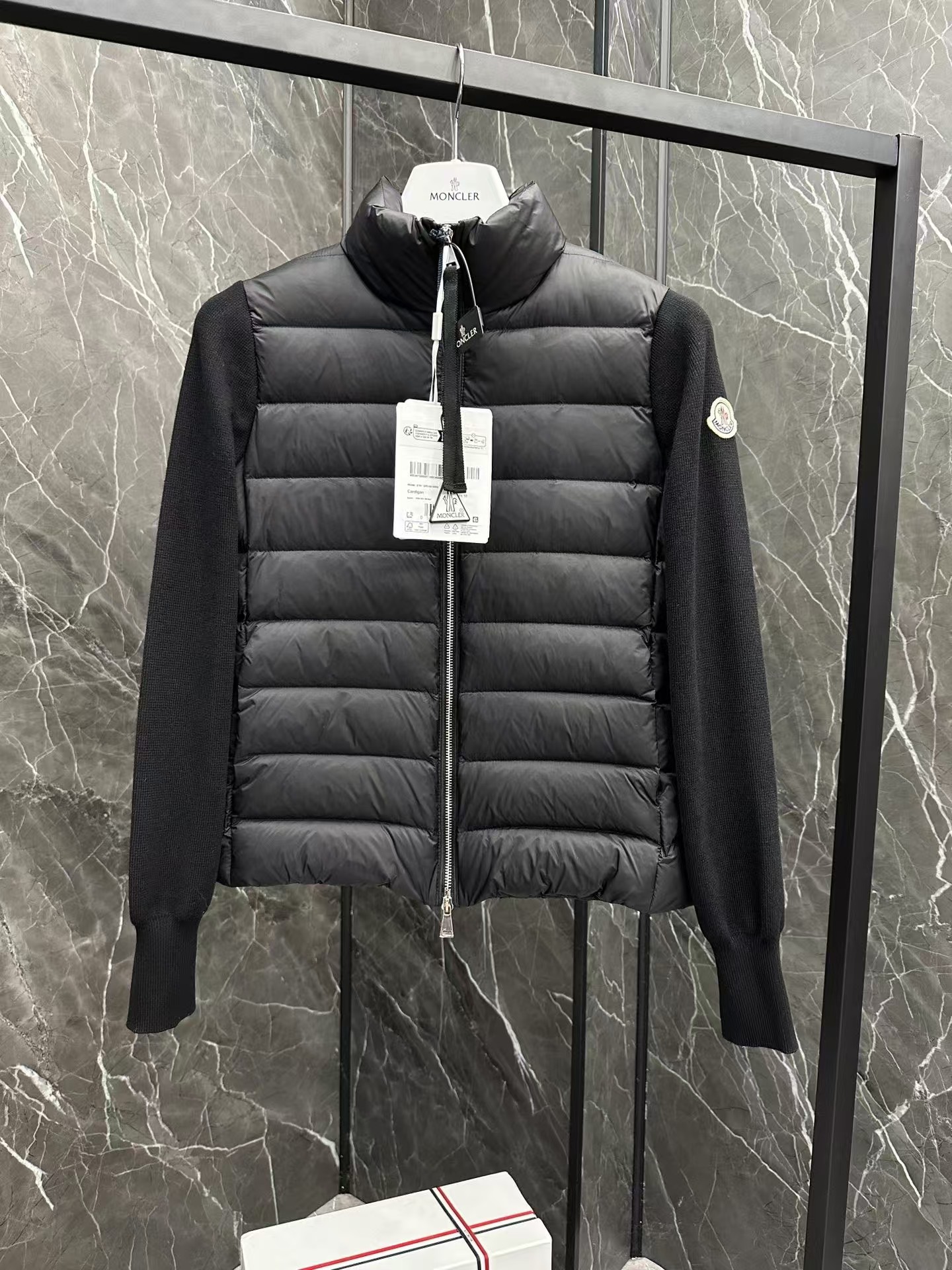 【MONCLER全国送料無料】新作数量限定予行販売モンクレールダウンジャケット-BRAND OFF