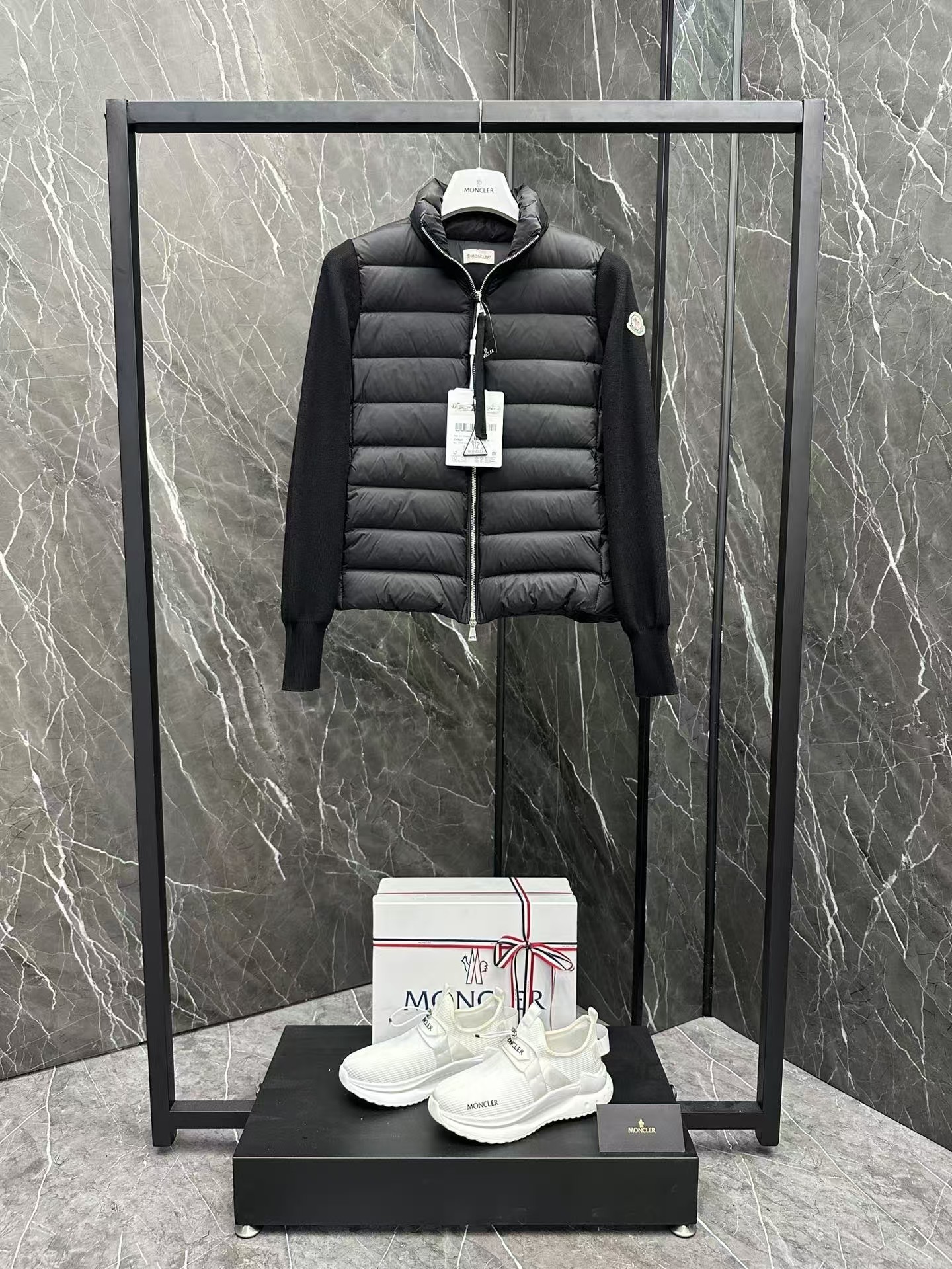 【MONCLER全国送料無料】新作数量限定予行販売モンクレールダウンジャケット-BRAND OFF