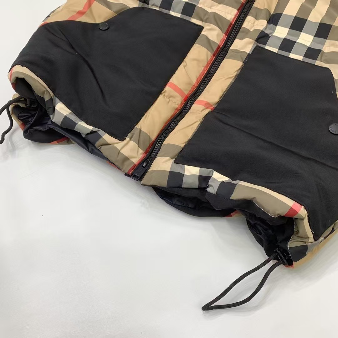 【BUREERRY公式 旗艦店】（バーバリー）ダウンジャケット、ご好評に付き再入荷！！-BRAND OFF