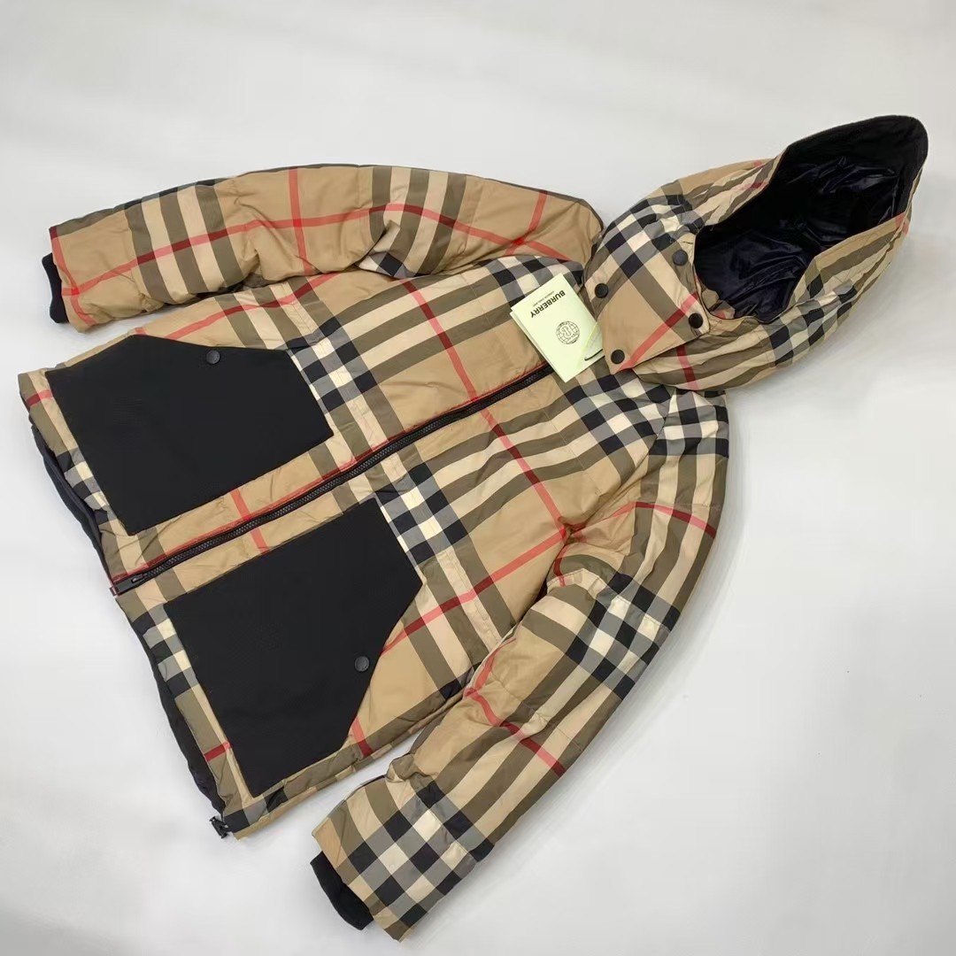 【BUREERRY公式 旗艦店】（バーバリー）ダウンジャケット、ご好評に付き再入荷！！-BRAND OFF