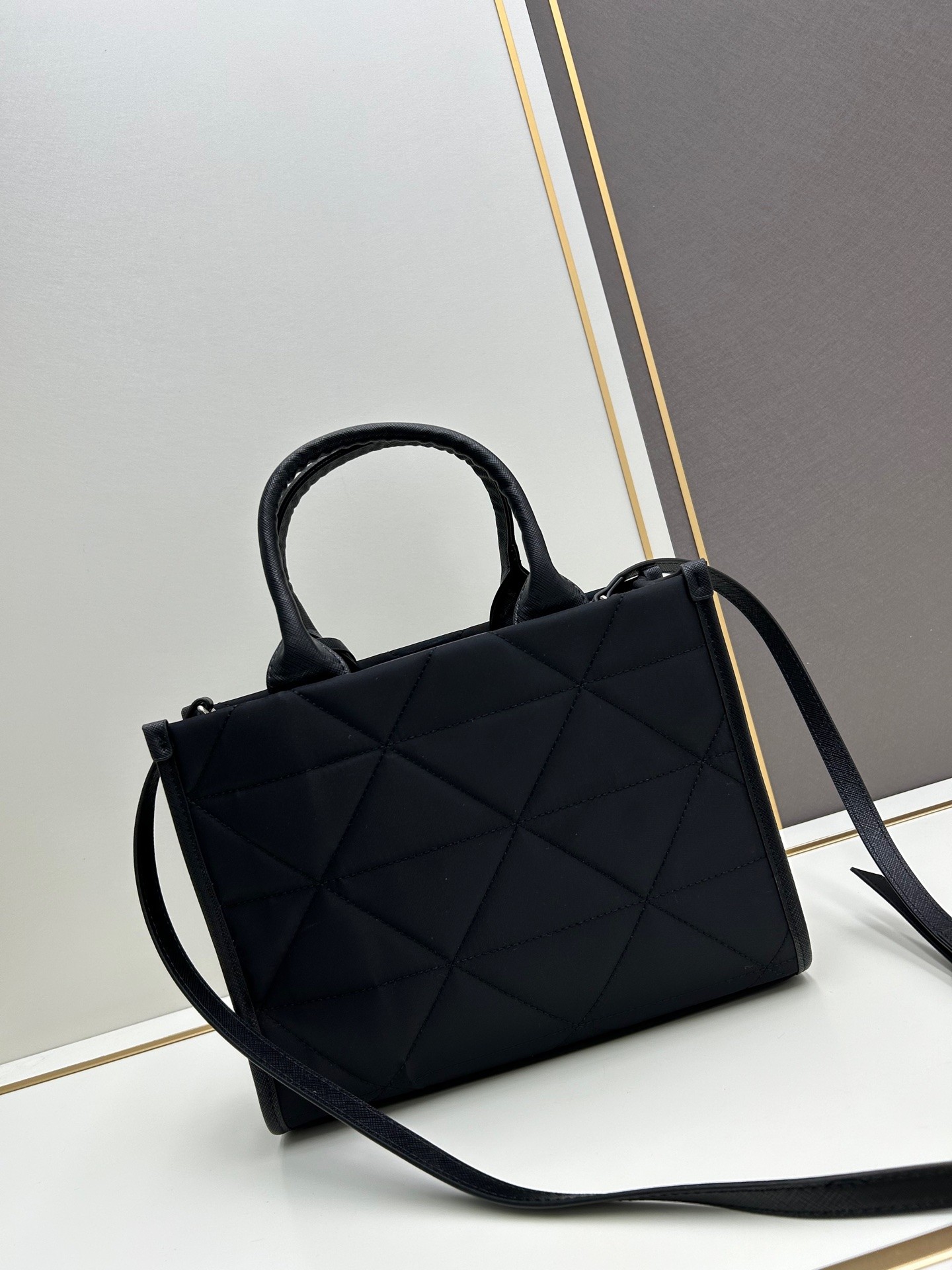 【PRADA旗艦店】(プラダ)  Prada Tote ハンドバッグ 29*22*6CM-BRAND OFF