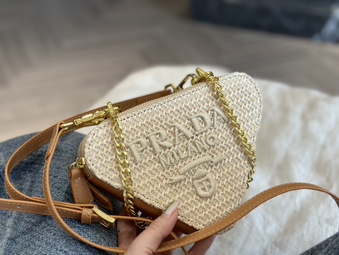 【PRADA旗艦店】プラダ わら編みバッグ クロスボディバッグ 19*13CM-BRAND OFF