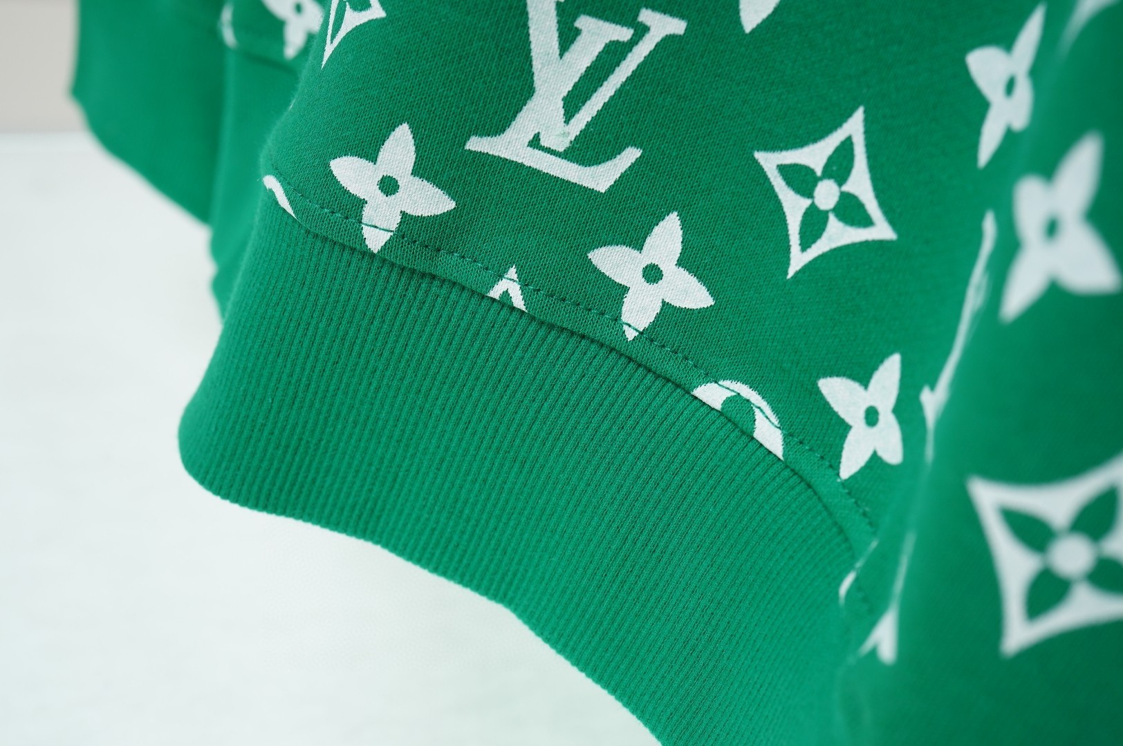 【LOUIS VUITTON旗艦店】ルイヴィトン パーカー 男女兼用 ご好評に付き再入荷！-BRAND OFF