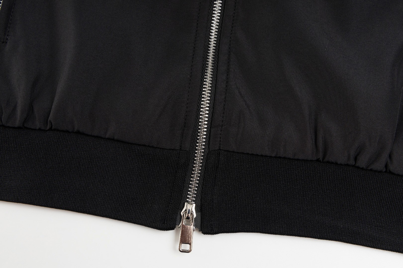 【PRADA旗艦店】プラダ ジャケット ご好評に付き再入荷！-BRAND OFF