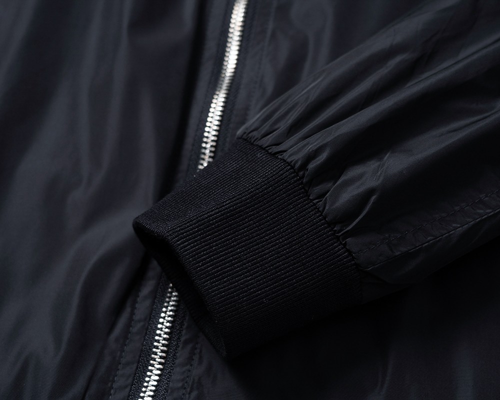 【PRADA旗艦店】プラダ ジャケット ご好評に付き再入荷！-BRAND OFF