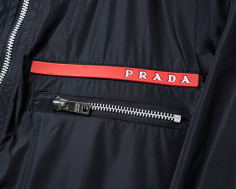 【PRADA旗艦店】プラダ ジャケット ご好評に付き再入荷！-BRAND OFF