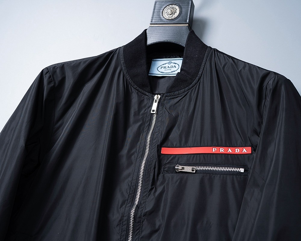 【PRADA旗艦店】プラダ ジャケット ご好評に付き再入荷！-BRAND OFF