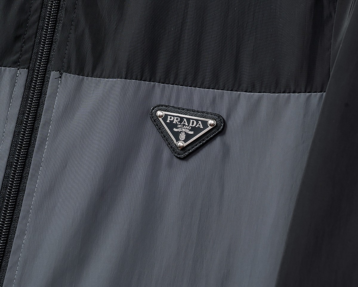 【PRADA旗艦店】プラダ ジャケット ご好評に付き再入荷！-BRAND OFF