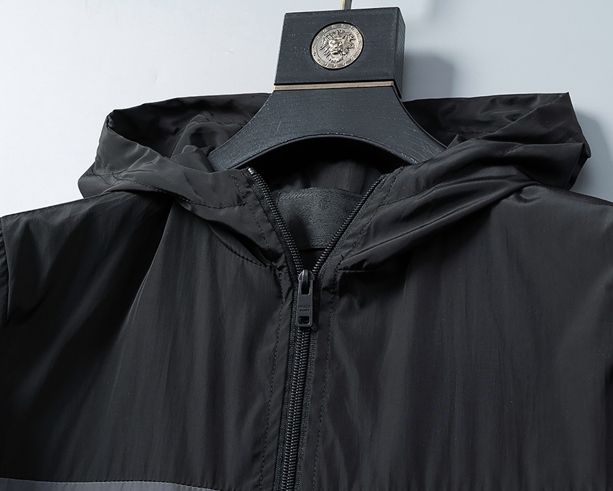 【PRADA旗艦店】プラダ ジャケット ご好評に付き再入荷！-BRAND OFF