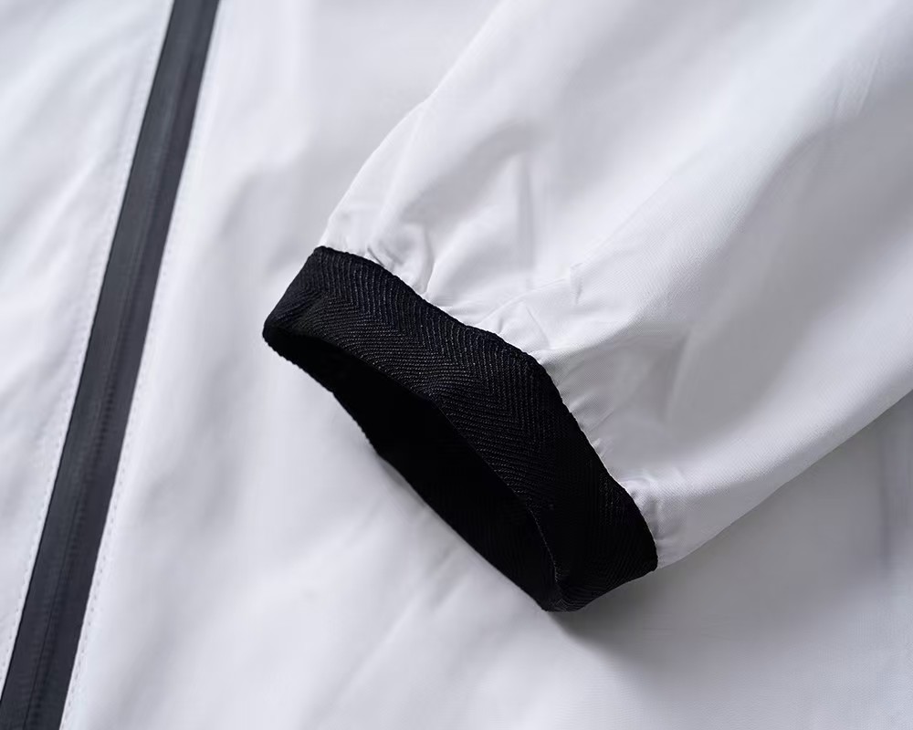 【PRADA旗艦店】プラダ ジャケット ご好評に付き再入荷！-BRAND OFF