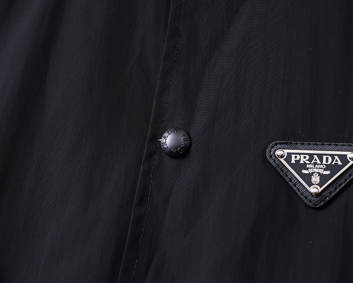 【PRADA旗艦店】プラダ ジャケット ご好評に付き再入荷！-BRAND OFF
