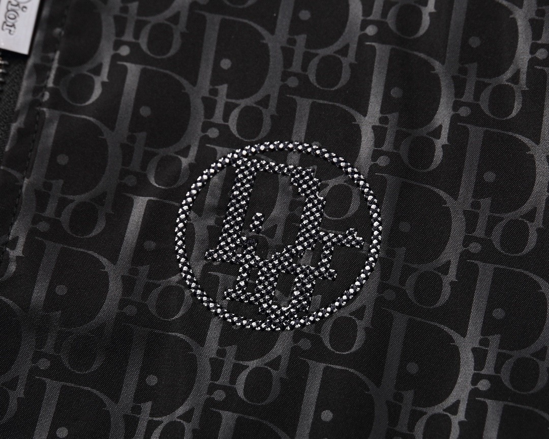 【Dior公式 旗艦店】（ディオール）ジャケット、ご好評に付き再入荷！-BRAND OFF