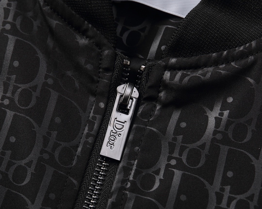 【Dior公式 旗艦店】（ディオール）ジャケット、ご好評に付き再入荷！-BRAND OFF