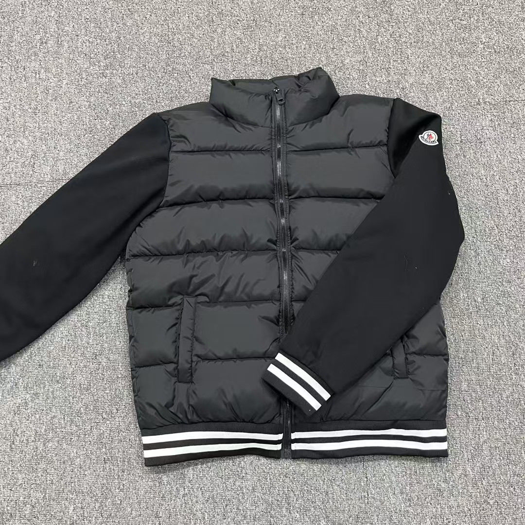 【MONCLER 公式旗艦店】（モンクレール）ニットのダウンジャケット-BRAND OFF