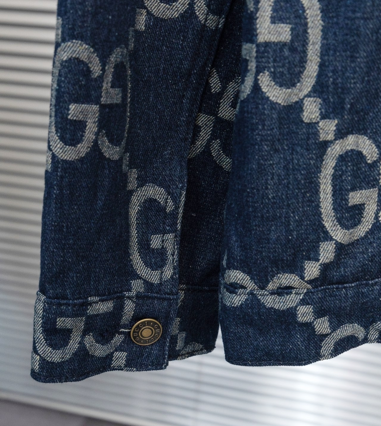 【GUCCI公式 旗艦店】（グッチ） デニムジャケット 男女兼用-BRAND OFF
