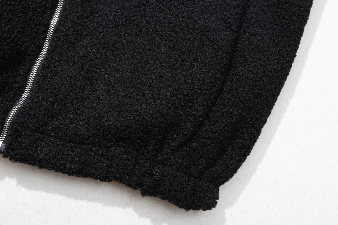 【CHROME HEARTS】冬のラムウールコート、ご好評に付き再入荷！-BRAND OFF