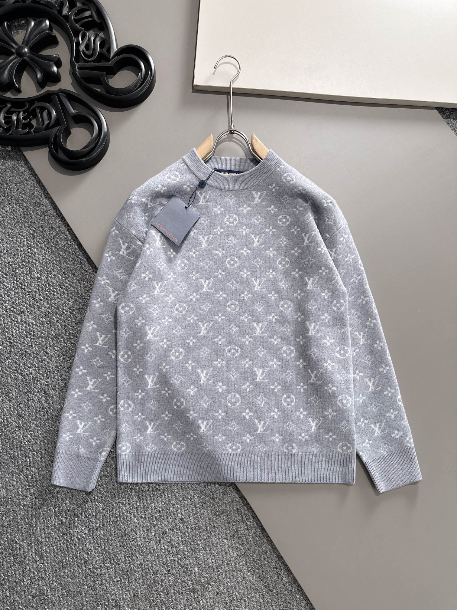 【LOUIS VUITTON旗艦店】ルイヴィトン セーター 男女兼用 ご好評に付き再入荷！-BRAND OFF