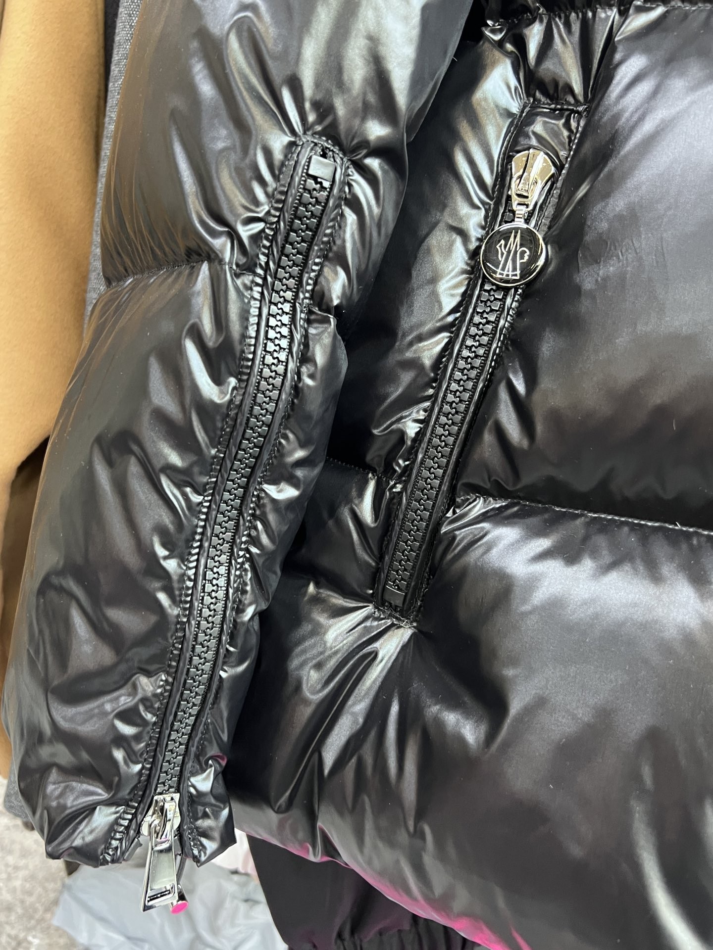 【MONCLER旗艦店】（モンクレール） ダウンジャケット ご好評に付き再入荷！-BRAND OFF