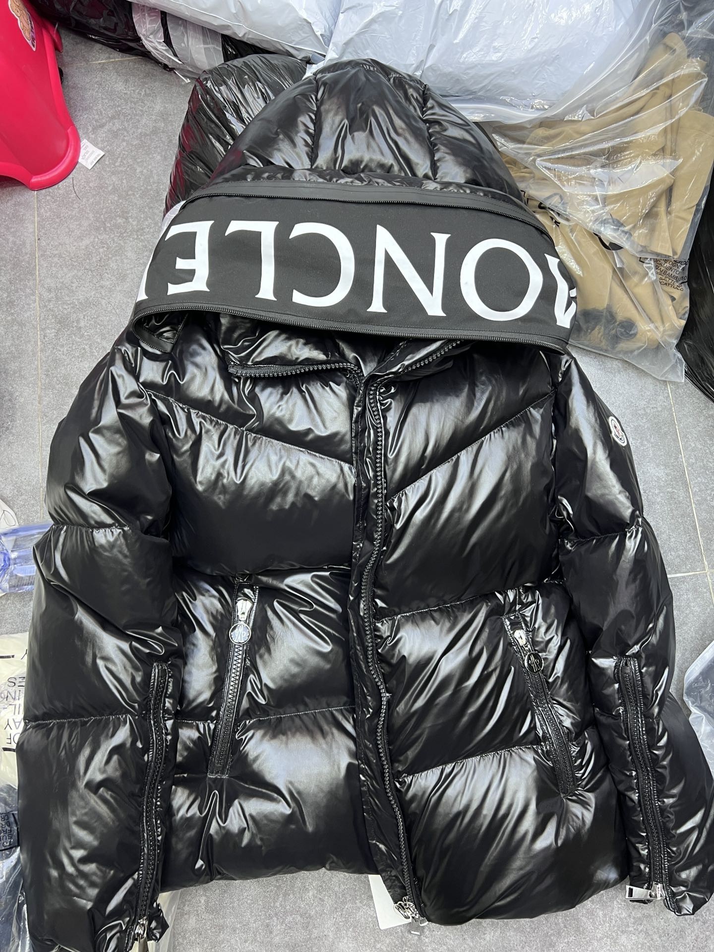 【MONCLER旗艦店】（モンクレール） ダウンジャケット ご好評に付き再入荷！-BRAND OFF
