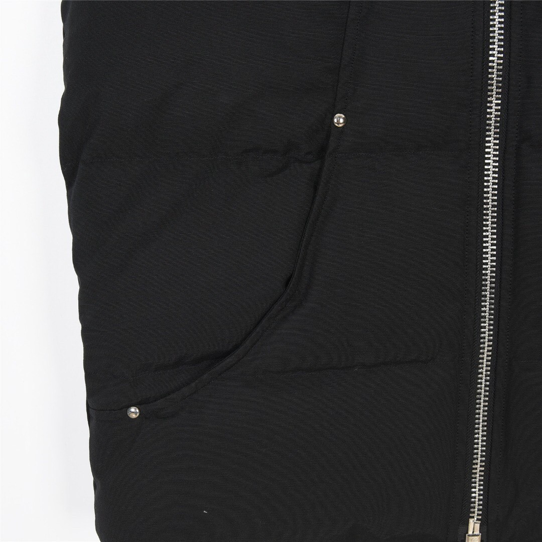 【MOOSE KNUCKLES 公式旗艦店】ダウンベスト ご好評に付き再入荷！-BRAND OFF