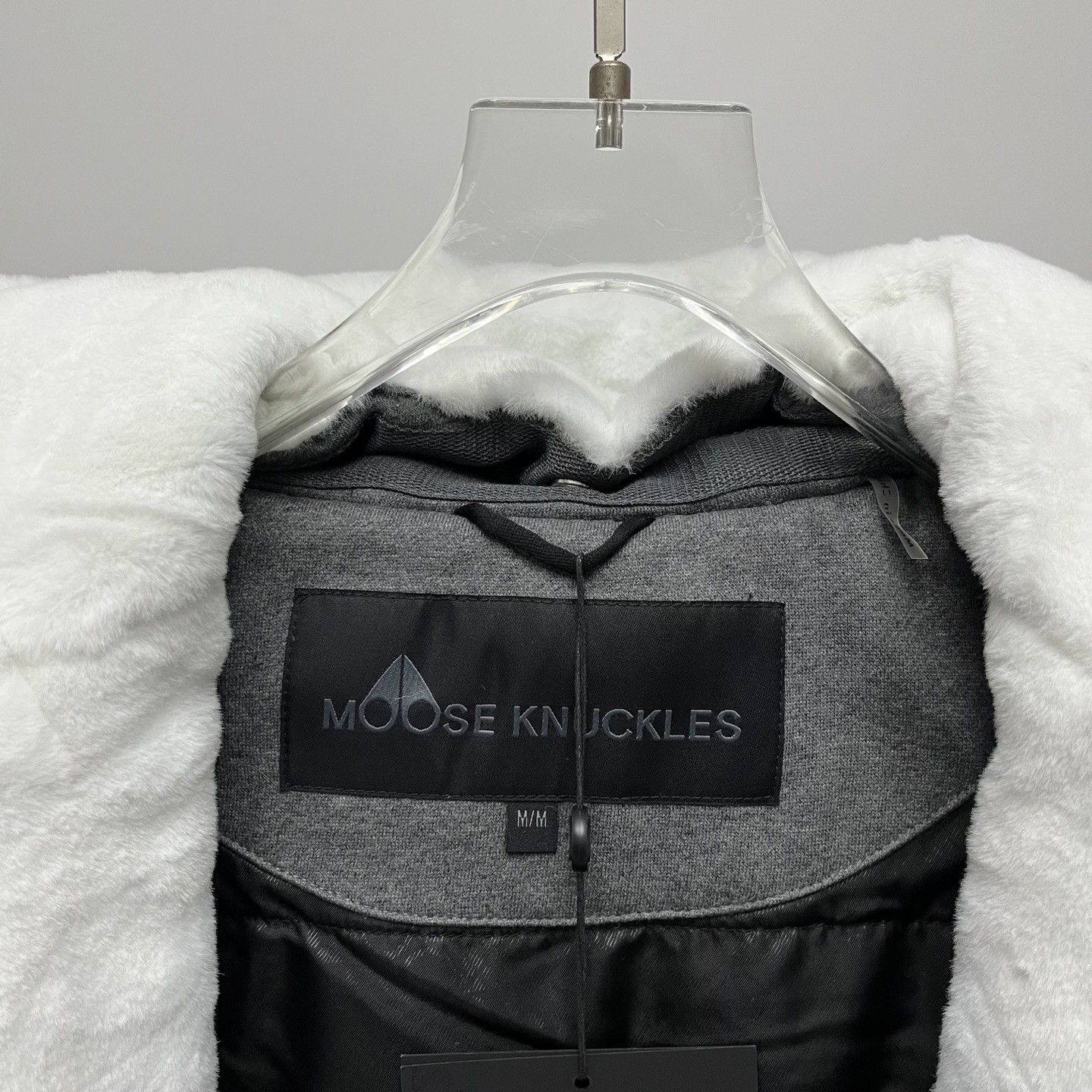 【MOOSE KNUCKLES 公式旗艦店】ラムウールのコート ご好評に付き再入荷！-BRAND OFF