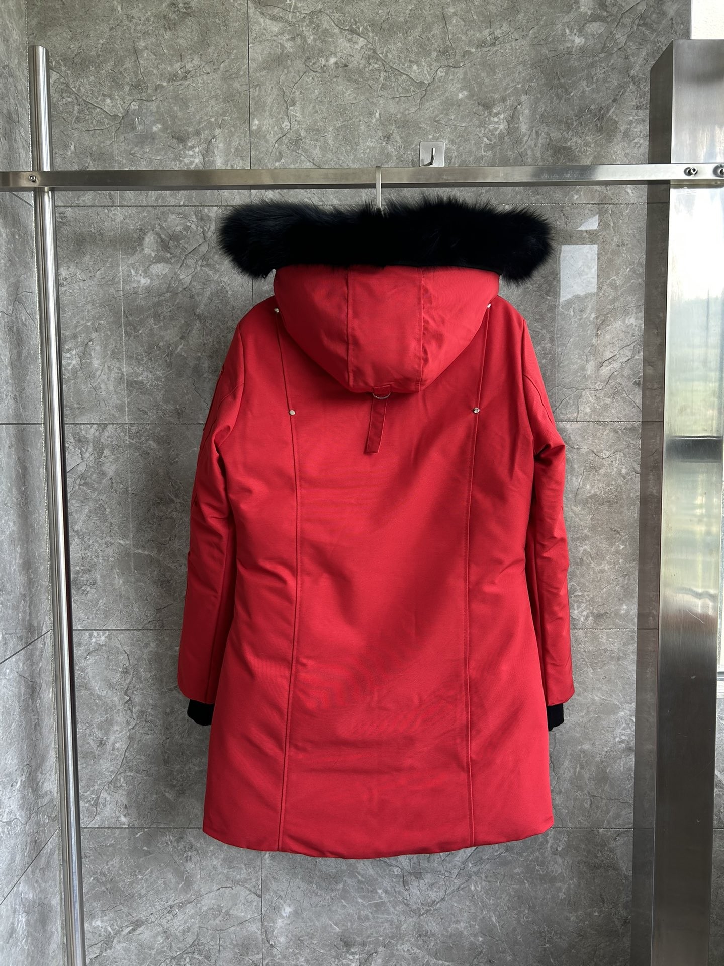 【MOOSE KNUCKLES 公式旗艦店】レディース ロングダウンジャケット ご好評に付き再入荷！-BRAND OFF
