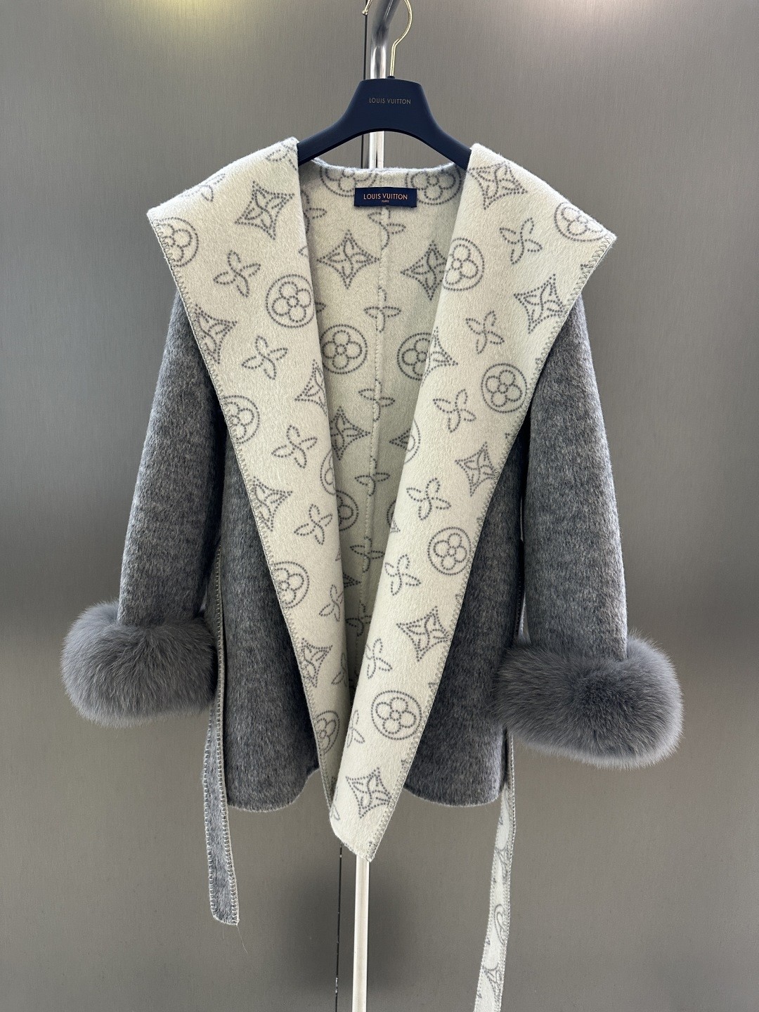 【LOUIS VUITTON旗艦店】ルイヴィトン オーバーコート ご好評に付き再入荷！-BRAND OFF