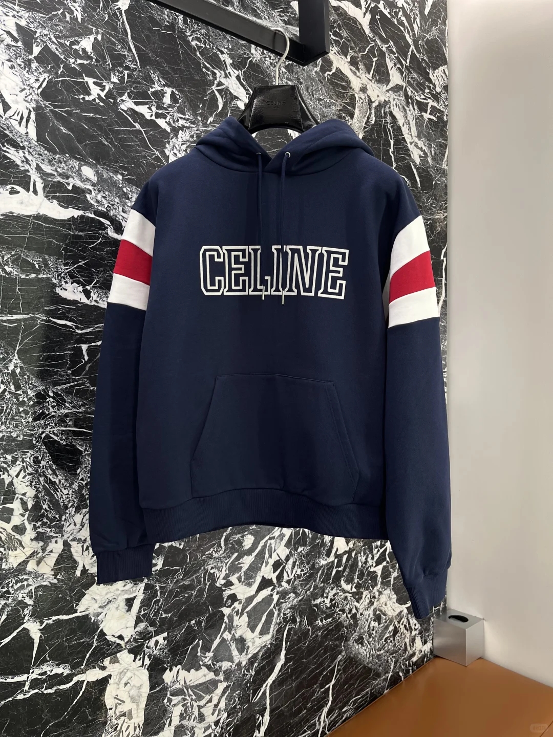 【CELINE旗艦店】パーカー 男女兼用 ご好評に付き再入荷！-BRAND OFF