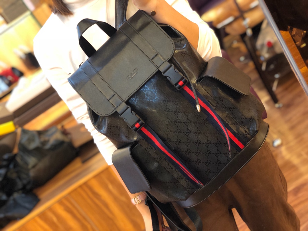 GUCCI(グッチ) バックパック 34*42*16cm-BRAND OFF